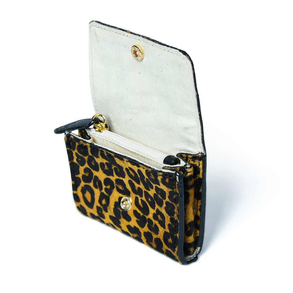 
                  
                    Load image into Gallery viewer, AMELIE  Popper Card Holder Purse with Zip - Leopard Print
                  
                