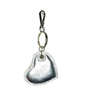 
                  
                    Load image into Gallery viewer, CUPID Heart Keyring - Silver Metallic
                  
                