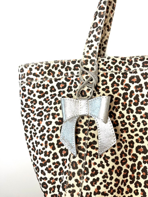 
                  
                    Load image into Gallery viewer, MINNIE Bow Bag Charm - Silver Leather
                  
                