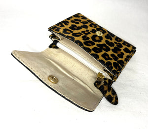 
                  
                    Load image into Gallery viewer, AMELIE  Popper Card Holder Purse with Zip - Leopard Print
                  
                