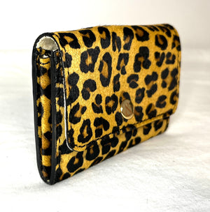 
                  
                    Load image into Gallery viewer, AMELIE  Popper Card Holder Purse with Zip - Leopard Print
                  
                
