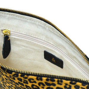 
                  
                    Load image into Gallery viewer, LARA Pouch / Clutch in Leopard
                  
                